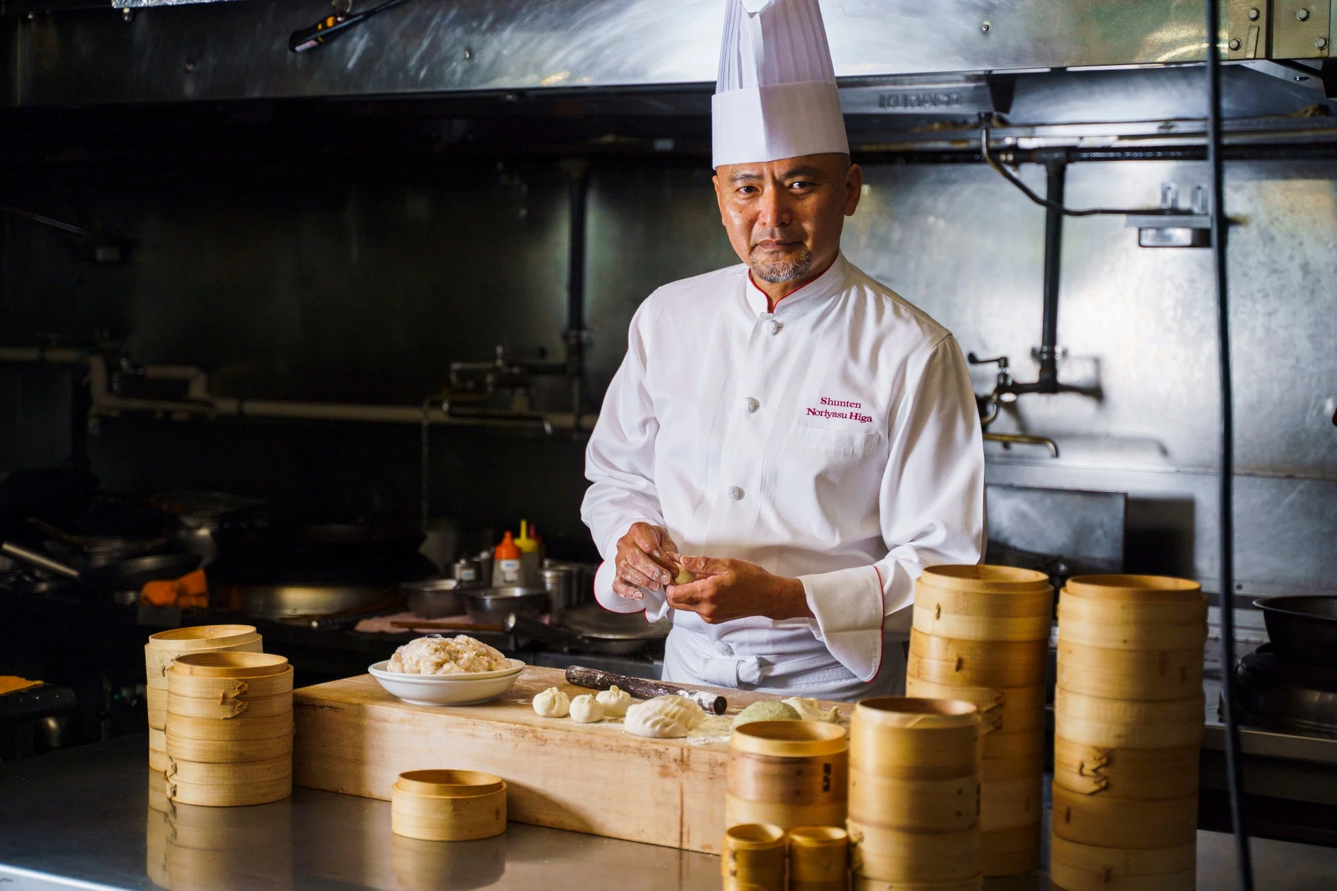 比嘉 紀安料理長