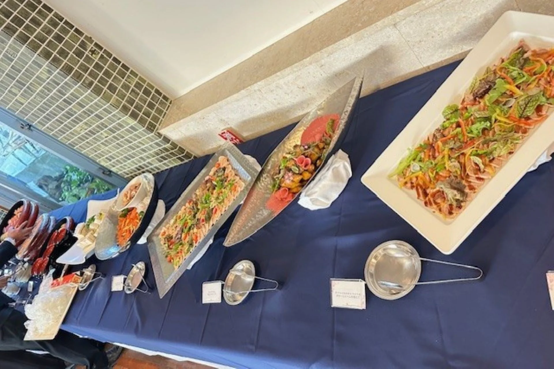 ローストポークと彩り野菜