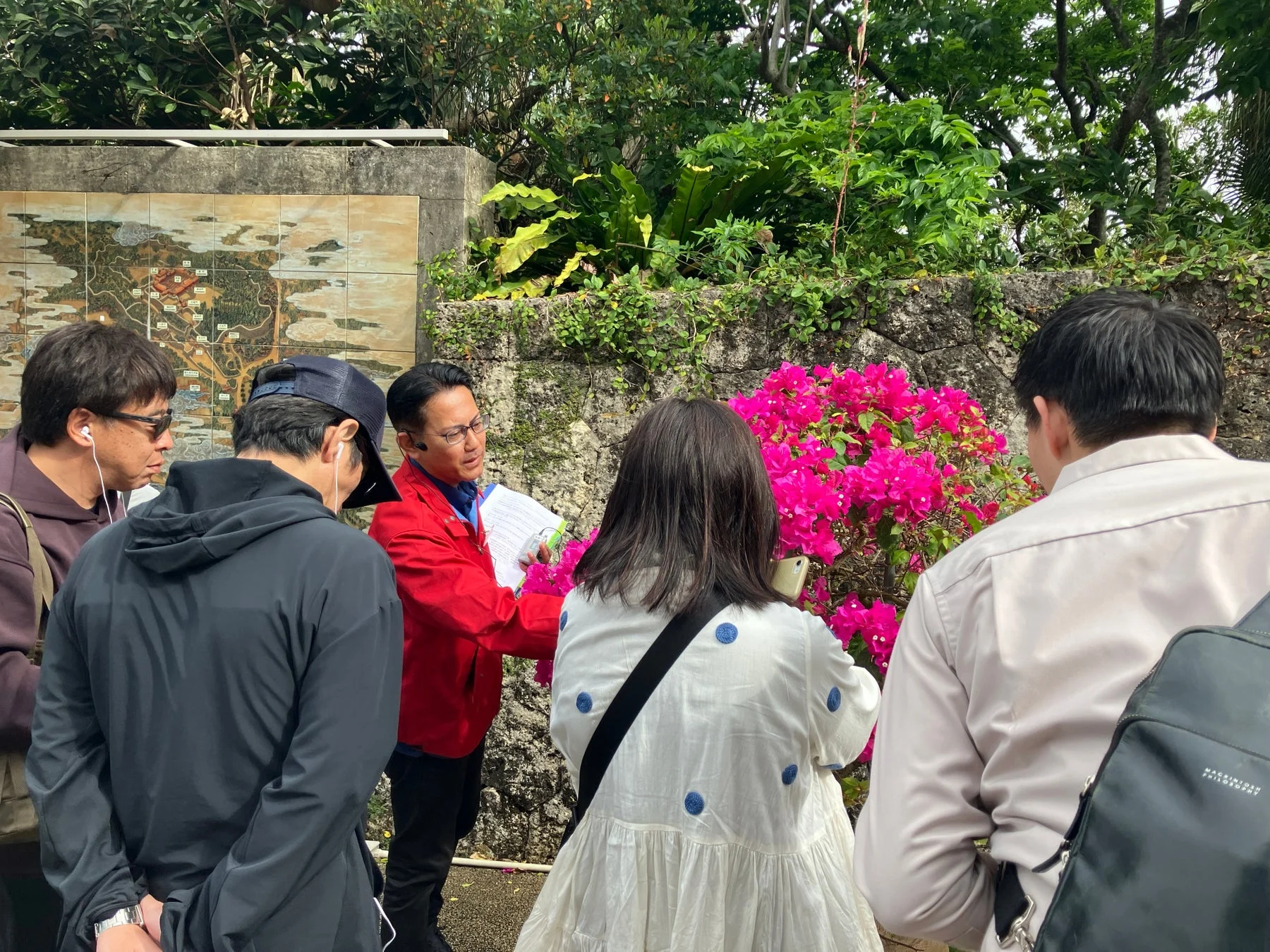 ガイドツアーの様子