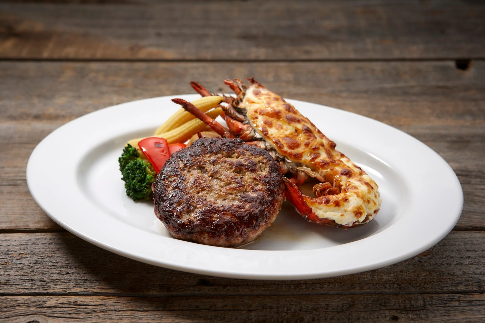 ロブスターの黄金焼き＆山城牛ハンバーグ