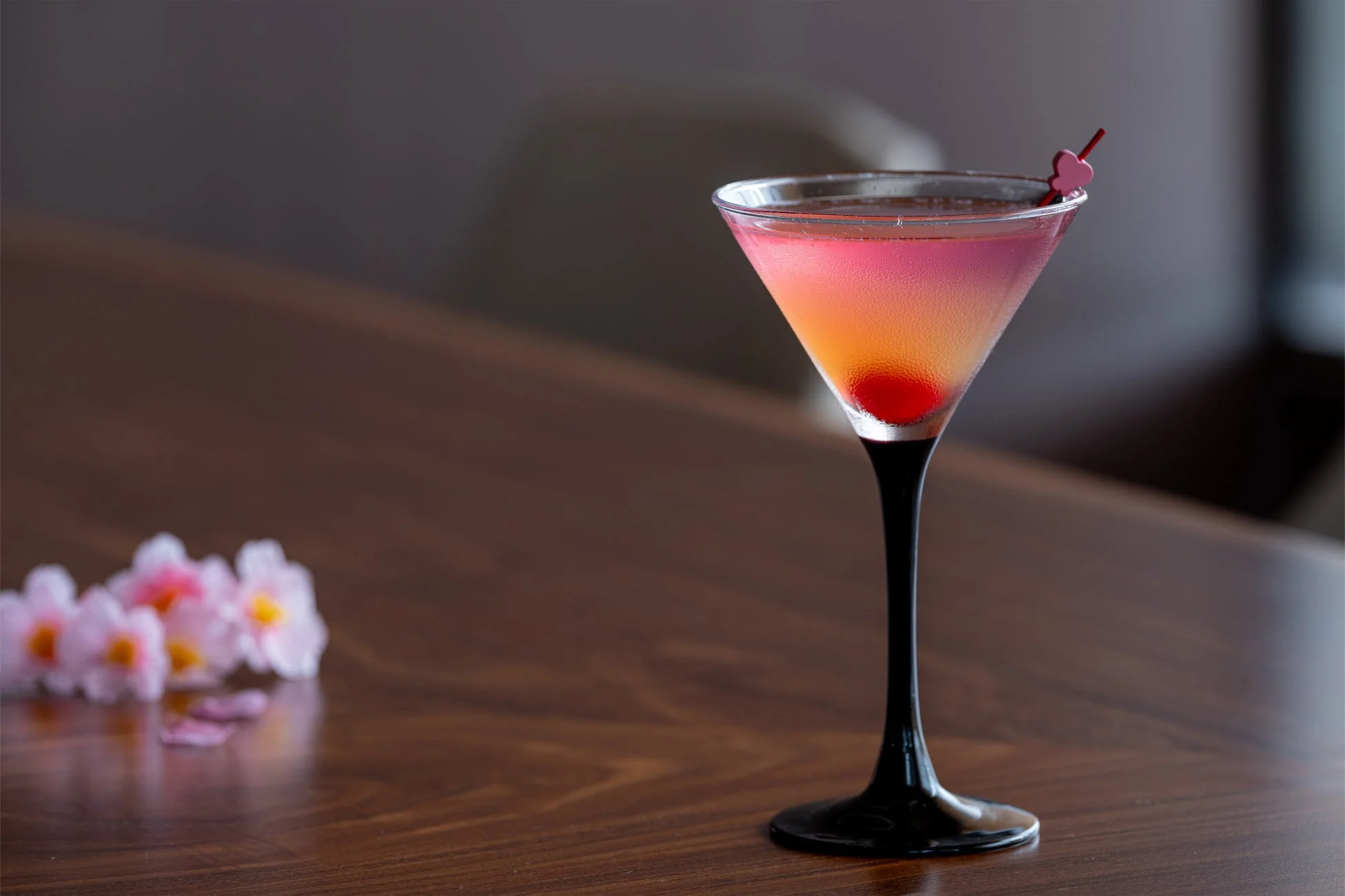 ピンクとオレンジのカクテル