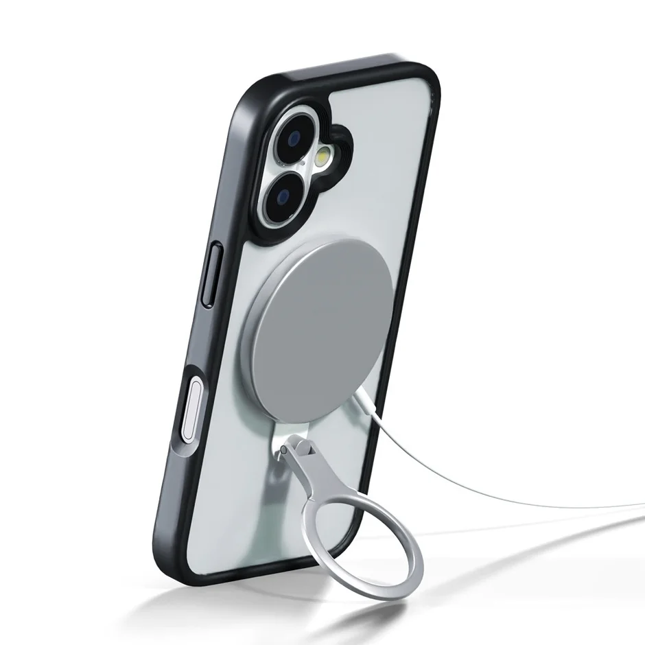 透明なスマホケースを装着したスマートフォンが写っており、背面にマグネット式のワイヤレス充電器と、リング型のスタンド兼落下防止ホルダーが取り付けられている