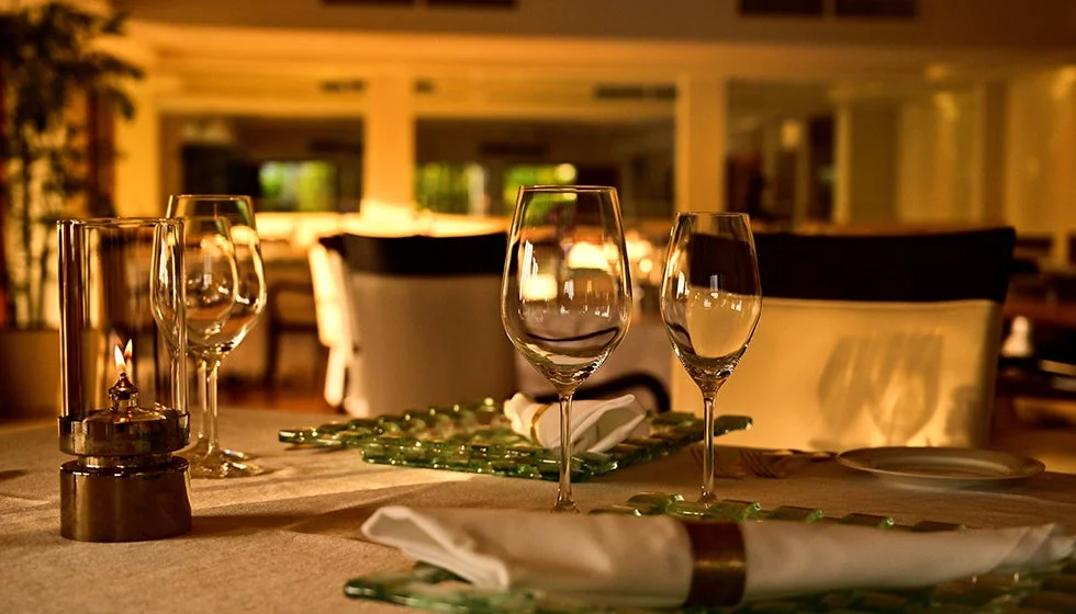 レストランのテーブルセッティング