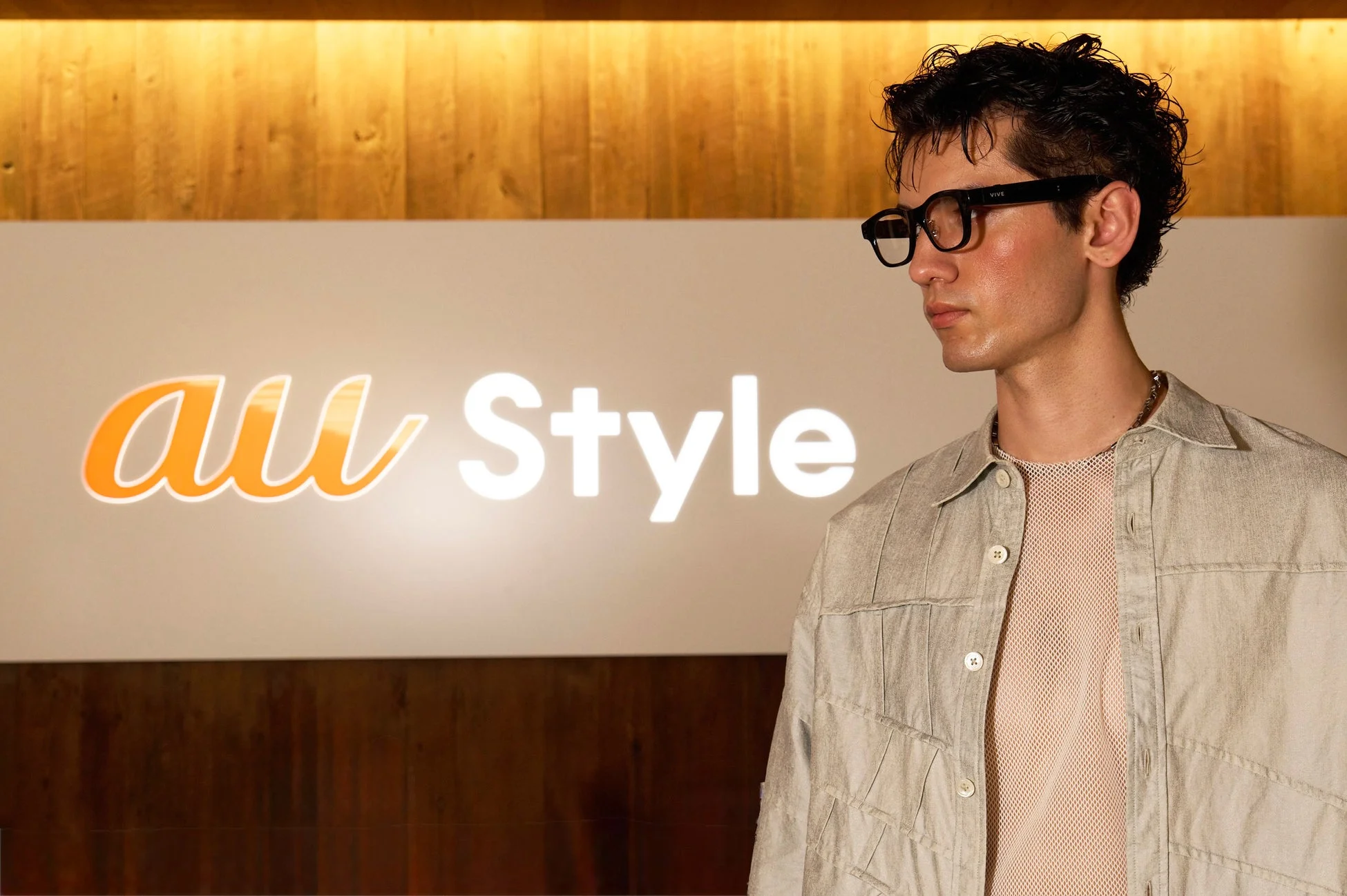 au Styleの男性モデル