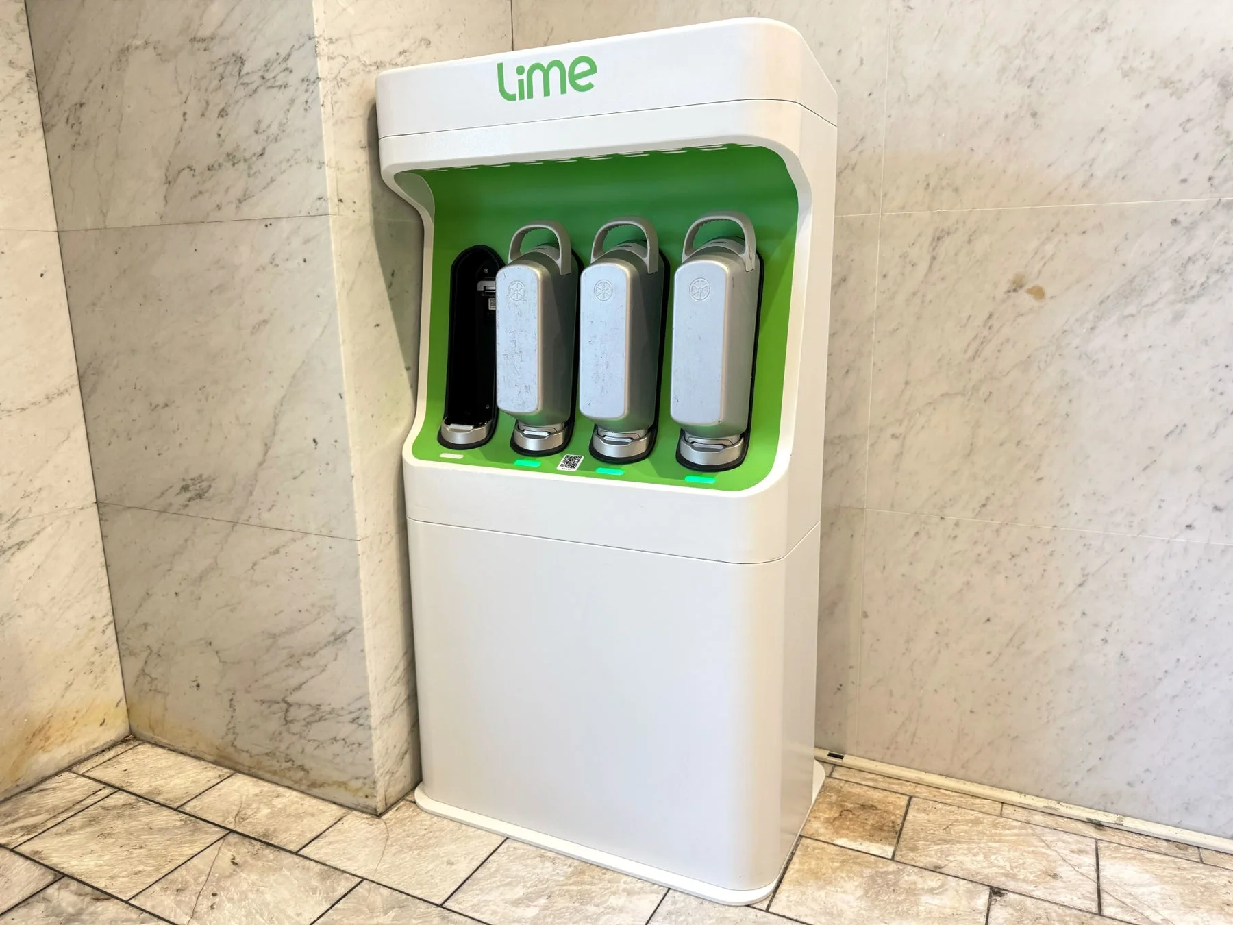 Limeバッテリースワップステーション