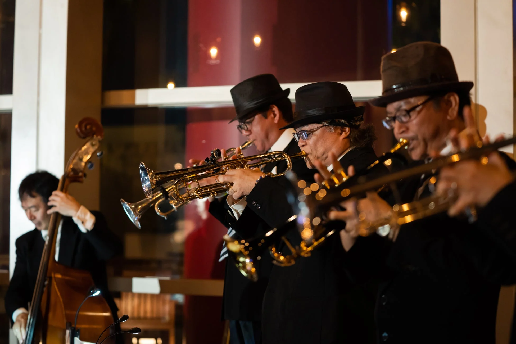 ジャズバンドの生演奏