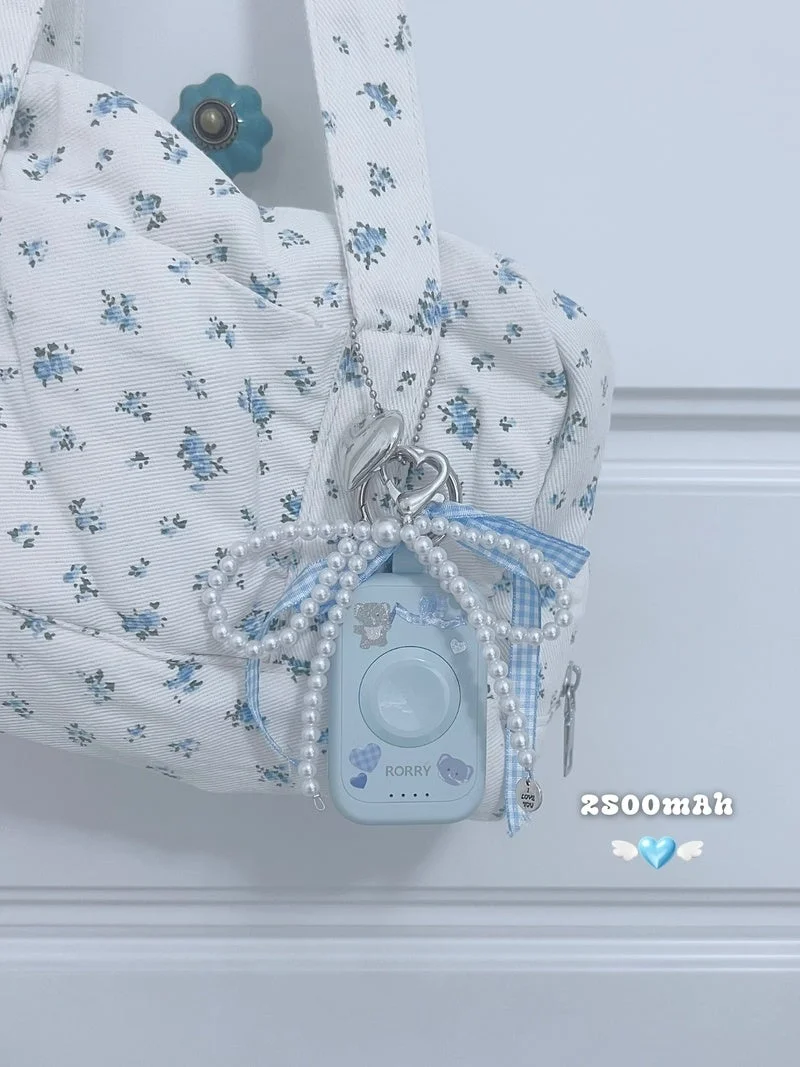 カラビナ付きモバイルバッテリー