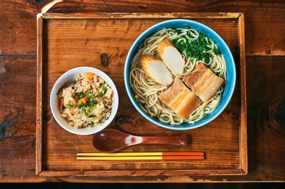 沖縄そばとじゅーしーのセット