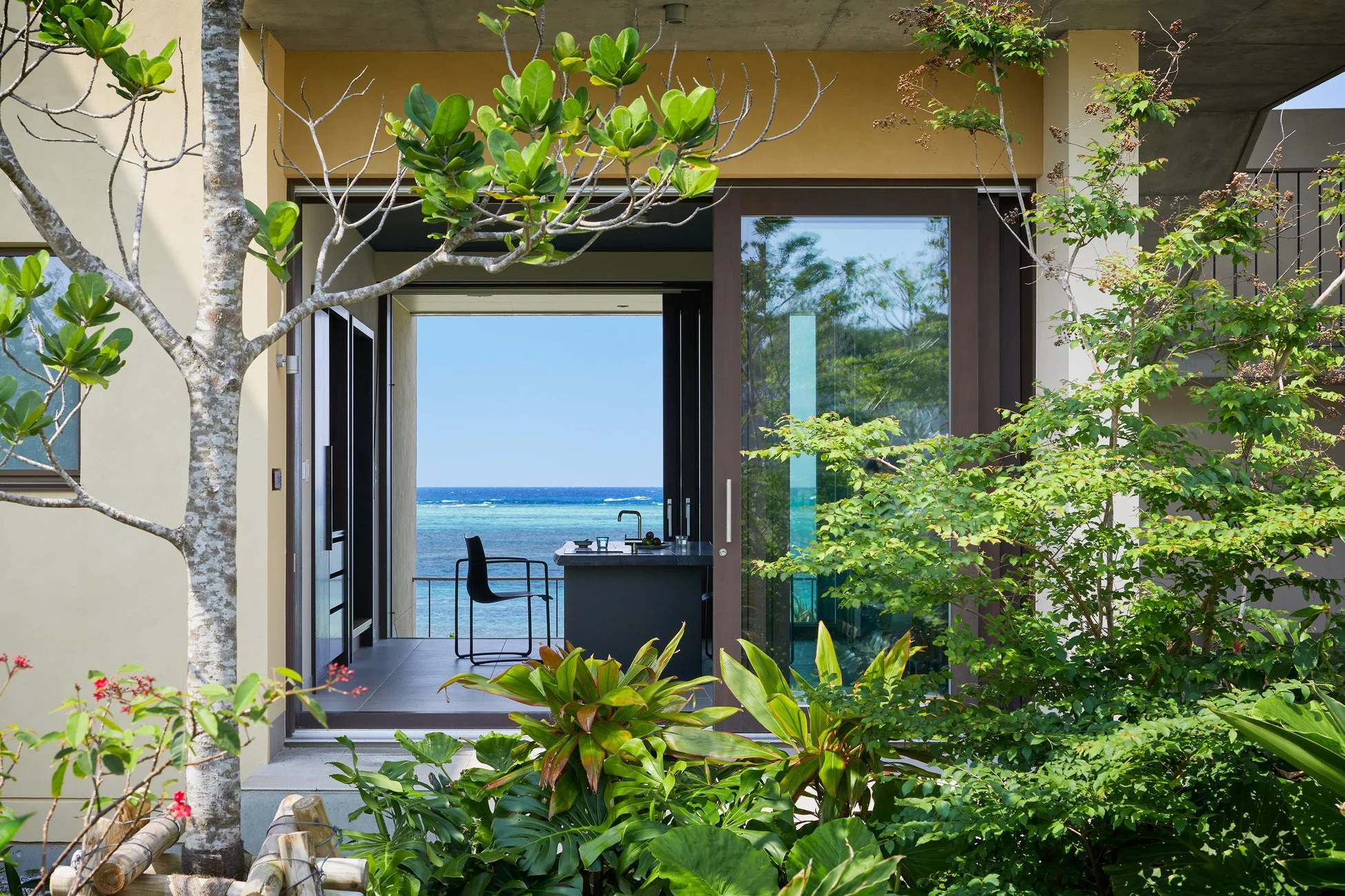 オーシャンビューの客室テラス