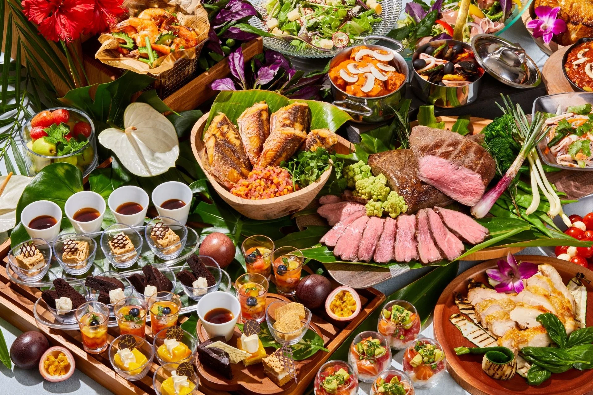 豪華なビュッフェ料理