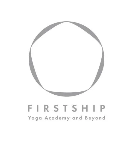 FIRSTSHIPのロゴ